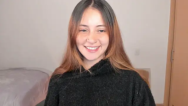 Snapshot of annie_mora chatting on 19, 10, 2025 annie mora online show from 19, 10, 2025