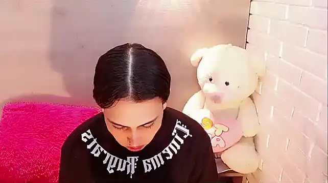 Daniela Pink  online show from 9, 1, 2026