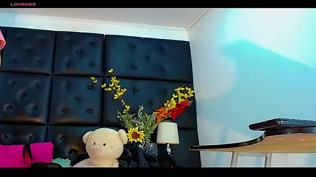 Snapshot of Daniela_Pink_ chatting on 3, 6, 2026 Daniela Pink online show from 3, 6, 2026