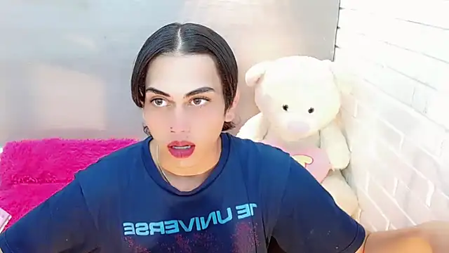 Daniela Pink  online show from 25, 10, 2025