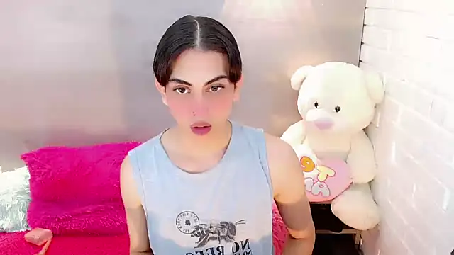 Daniela Pink  online show from 19, 9, 2025