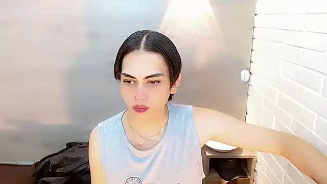 Daniela Pink  online show from 28, 10, 2025