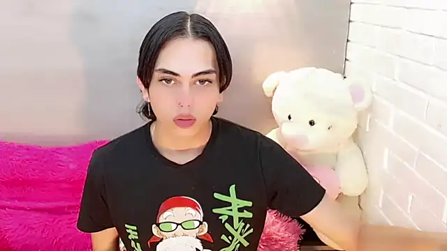 Daniela Pink  online show from 14, 11, 2025