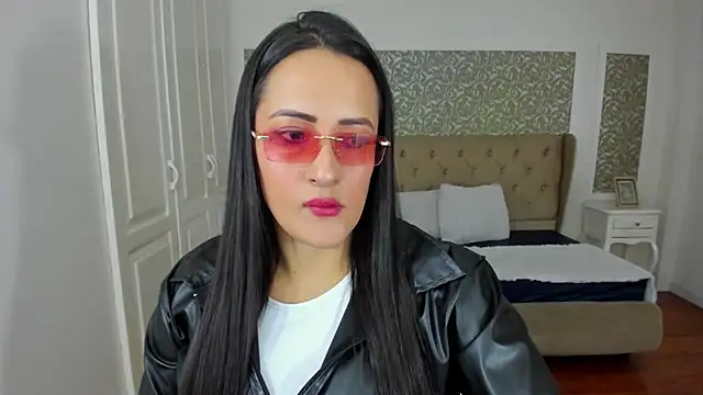 Snapshot of KimWessel_ chatting on 6, 7, 2026 KimWessel online show from 6, 7, 2026