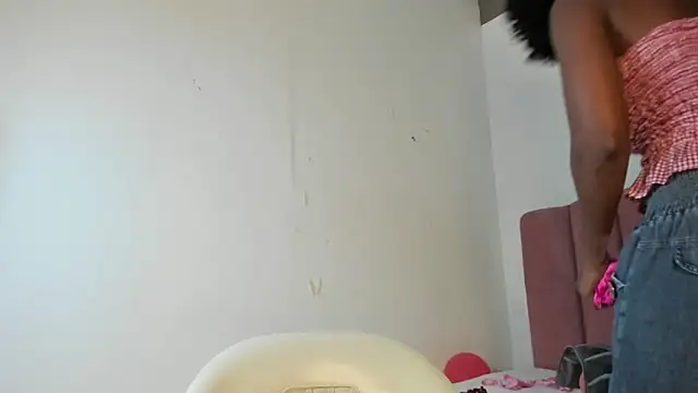 Tahira 21  online show from 13, 3, 2026