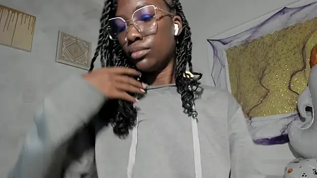 Snapshot of Tahira_21_ chatting on 27, 10, 2025 Tahira 21 online show from 27, 10, 2025