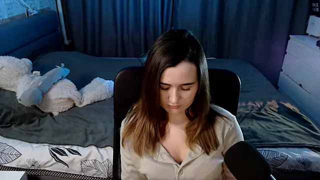 Snapshot of KiraYammy chatting on 12, 12, 2024 KiraYammy online show from 12, 12, 2024