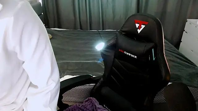 Snapshot of KiraYammy chatting on 16, 3, 2025 KiraYammy online show from 16, 3, 2025