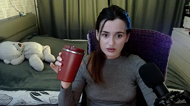 Snapshot of KiraYammy chatting on 19, 12, 2024 KiraYammy online show from 19, 12, 2024