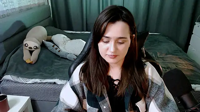 Snapshot of KiraYammy chatting on 14, 2, 2025 KiraYammy online show from 14, 2, 2025