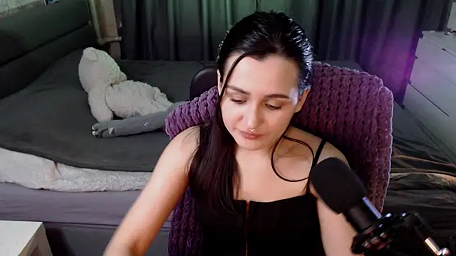 Snapshot of KiraYammy chatting on 27, 12, 2024 KiraYammy online show from 27, 12, 2024