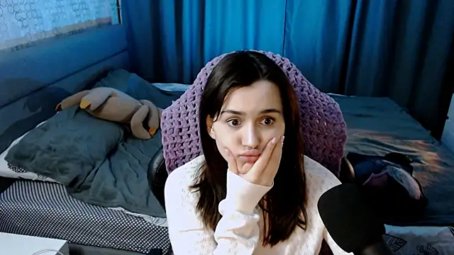 Snapshot of KiraYammy chatting on 6, 2, 2025 KiraYammy online show from 6, 2, 2025