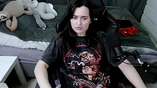 Snapshot of KiraYammy chatting on 25, 1, 2025 KiraYammy online show from 25, 1, 2025