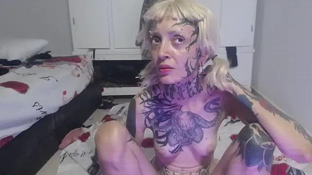 barbara anal squirt  online show from 28, 10, 2025