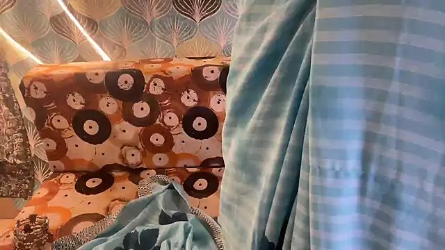 shuhana  online show from 3, 12, 2025