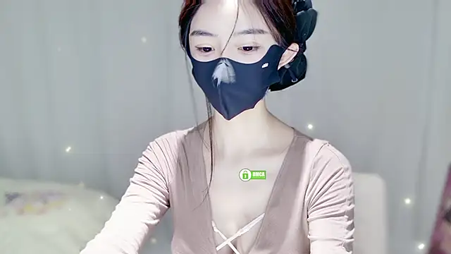 Snapshot of Duduludululu chatting on 14, 11, 2025 Duduludululu online show from 14, 11, 2025