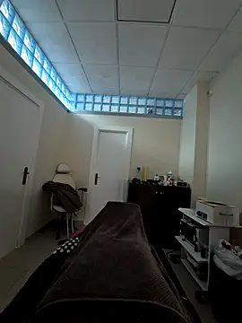 aubade246 online show from 5, 12, 2025