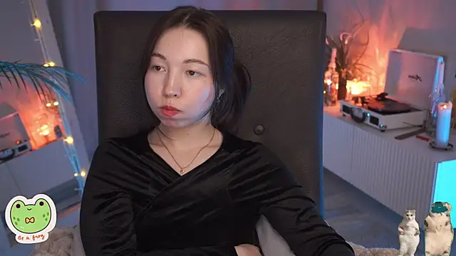 Sarah Son online show from 5, 3, 2025