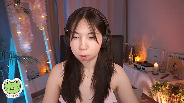 Sarah Son online show from 9, 3, 2025