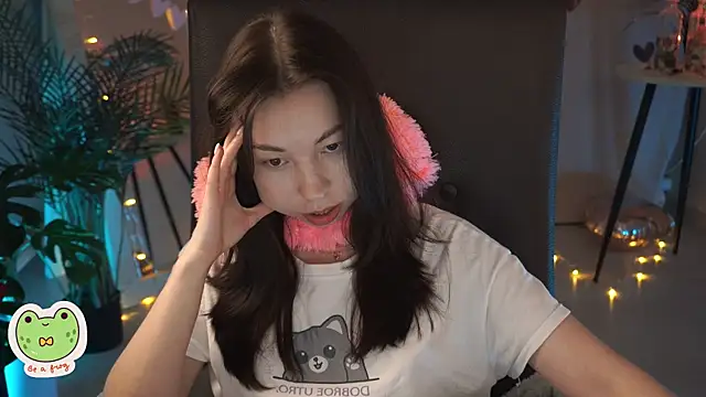 Sarah Son online show from 16, 2, 2025