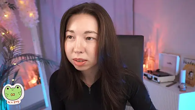 Sarah Son online show from 28, 2, 2025