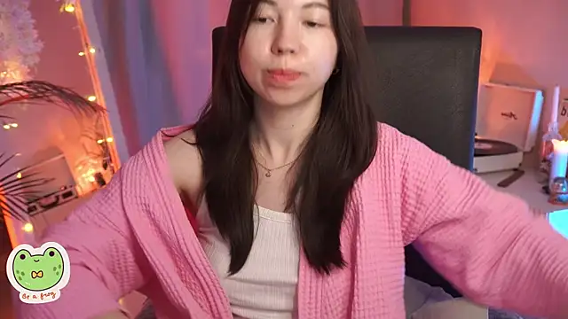 Sarah Son online show from 3, 3, 2025