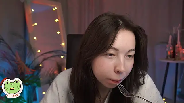 Sarah Son online show from 22, 2, 2025