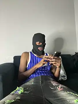 Gifttheskimaskboy online show from 28, 3, 2026