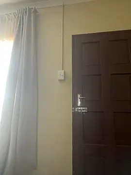 Gifttheskimaskboy online show from 5, 2, 2026