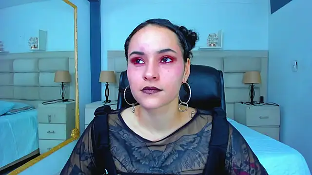 Snapshot of AnnyThompson_ chatting on 17, 9, 2025 AnnyThompson online show from 17, 9, 2025