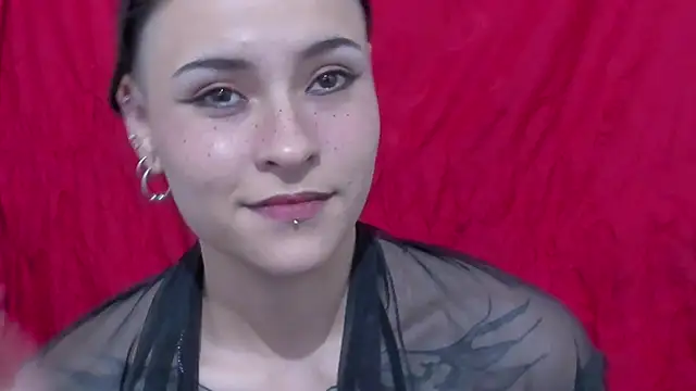 AnnyThompson  online show from 13, 4, 2026