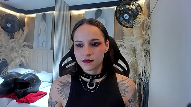 AnnyThompson  online show from 2, 4, 2026