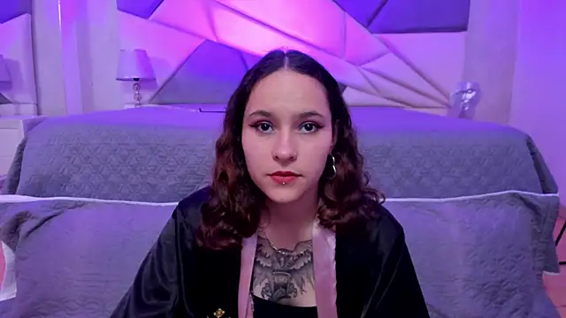 Snapshot of AnnyThompson_ chatting on 5, 2, 2025 AnnyThompson online show from 5, 2, 2025