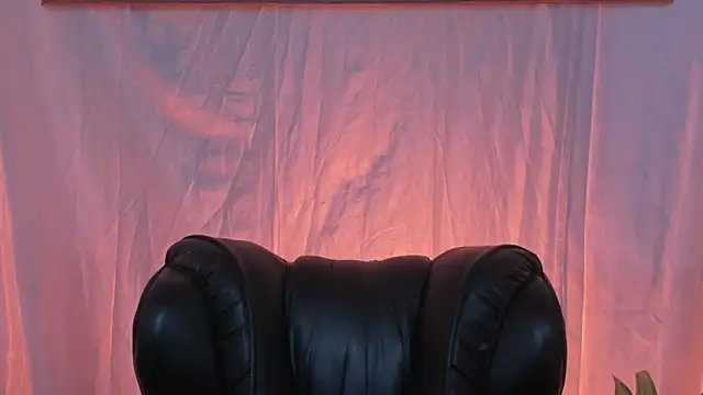 AnnyThompson  online show from 20, 4, 2026