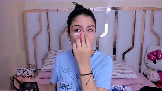 Snapshot of TifanyChill chatting on 4, 11, 2025 TifanyChill online show from 4, 11, 2025