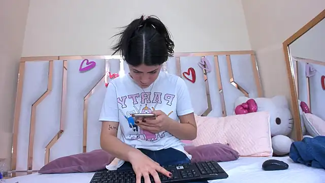TifanyChill online show from 19, 2, 2025