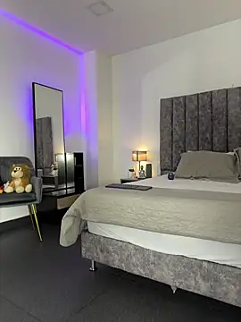 milaivanova online show from 11, 10, 2025