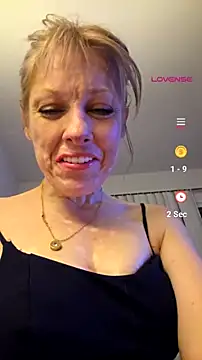 we8camgirl online show from 1, 8, 2026