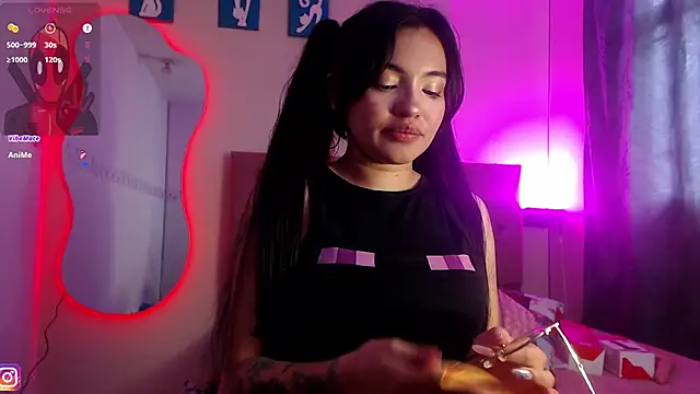 lauvelez   online show from 10, 6, 2026