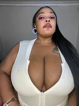 Snapshot of Katamia25 chatting on 17, 1, 2025 Katamia25 online show from 17, 1, 2025