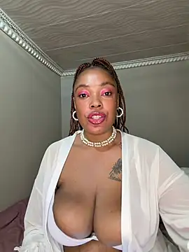 Snapshot of Katamia25 chatting on 18, 5, 2026 Katamia25 online show from 18, 5, 2026