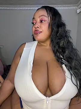 Snapshot of Katamia25 chatting on 9, 2, 2025 Katamia25 online show from 9, 2, 2025