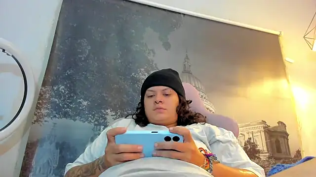 snowflake xxx online show from 13, 10, 2025