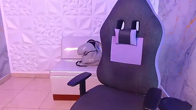 snowflake xxx online show from 4, 3, 2026