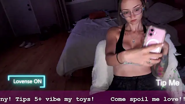 Plantbabeee online show from 4, 8, 2026