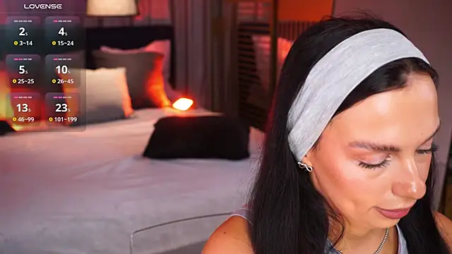 LunaNight online show from 19, 4, 2026