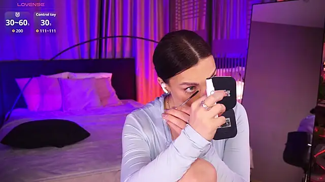 LunaNight online show from 16, 12, 2025