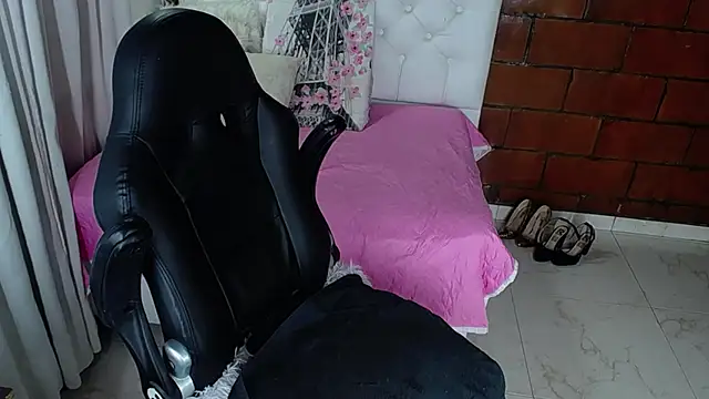 Maira B online show from 23, 10, 2025