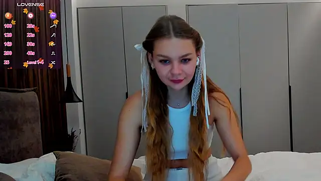 Molly sweetie online show from 15, 10, 2025