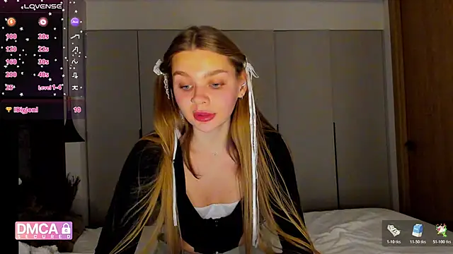 Molly sweetie online show from 22, 12, 2025